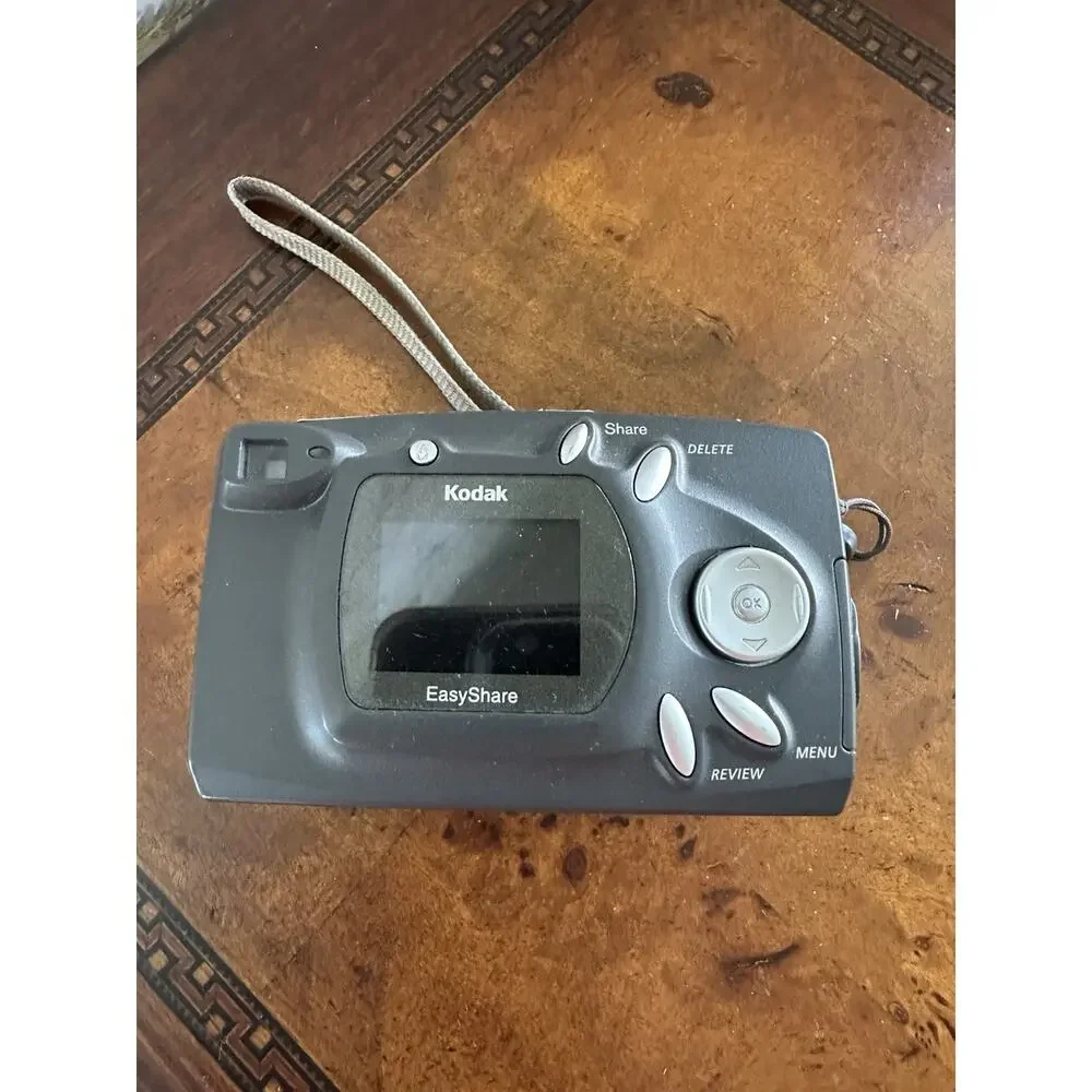 Kodak EasyShare CX4200 2.0MP Digital Camera - Silver- Not Tested